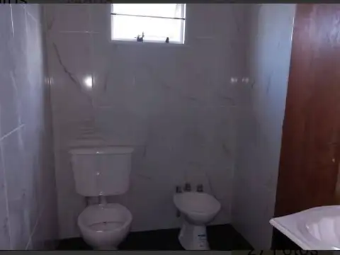 ITUZAINGO,PARQUE LELOIR , DUPLEX TIPO CASA A ESTRENAR 3 AMBIENTES, EXCELENTE ESTADO Y UBICACION