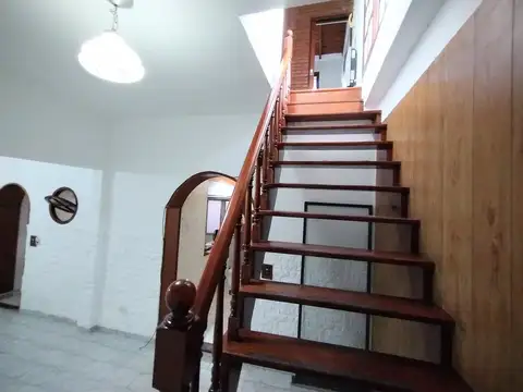 Depto Tipo Casa en Venta en Valentín Alsina, USD 65.000
