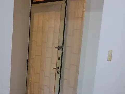Departamento 5 ambientes con 1 baño