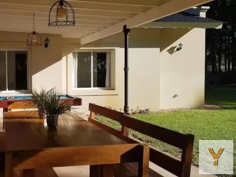 Casa en venta - 3 Dormitorios 3 Baños - 1.000Mts2 - Pinamar