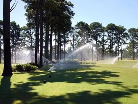 Terreno en venta - 204 mts2 - Los Pinares C. Club