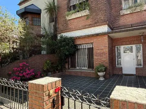 CASA 6 AMB A REFACCIONAR C/PARQUE-PILETA ACASSUSO