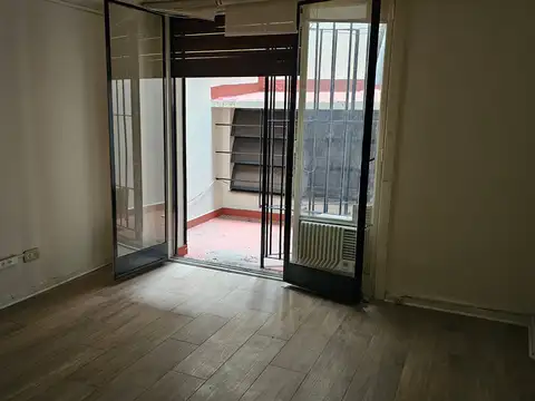 Lavalle 1600, Piso 1