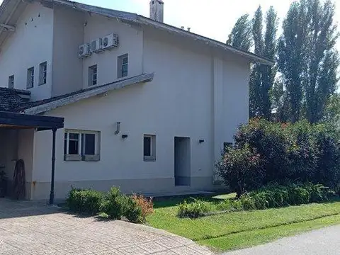 Casa en Alquiler Temporal de 4 dormitorios
