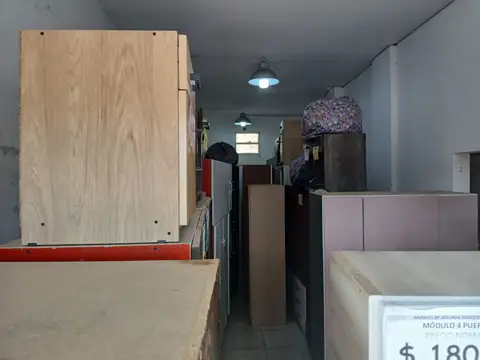 Local - Alquiler - Argentina, Grand Bourg - Juan Francisco Segui 1480