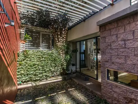 CASA EN VENTA LA PLATA