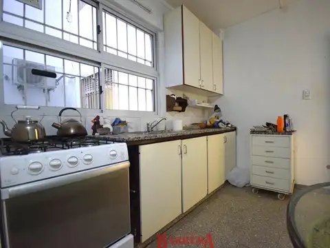 Departamento 4 ambientes con 2 baños