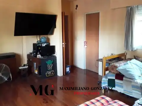 Casa 6 ambientes con 4 baños