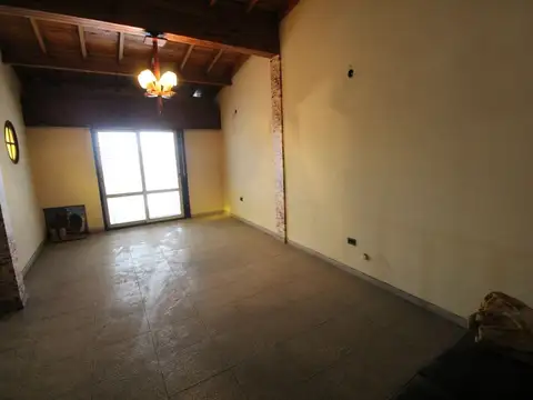 Depto Tipo Casa en Venta 25 años