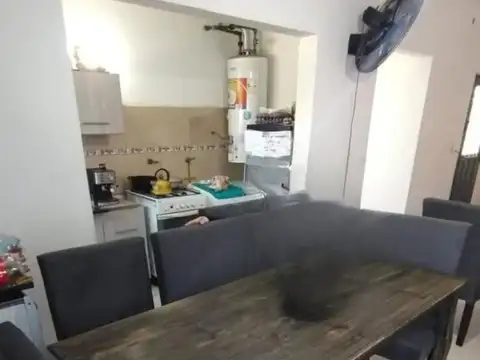 CASA INTERNA EN VILLA ADELA DE 2 DORMITORIOS