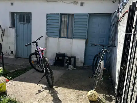 Casa en Venta en Villa Adela, USD 30.000