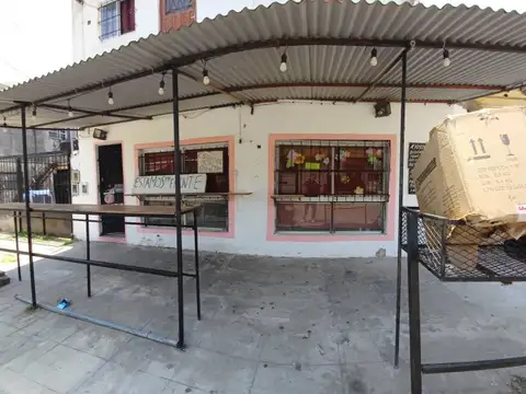 Local en alquiler – San Justo