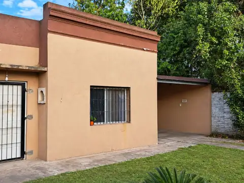 CASA EN VENTA 3 AMBIENTES GLEW