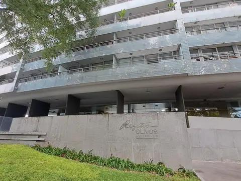 Regatta Olivos- Excelente departamento con vista al río.