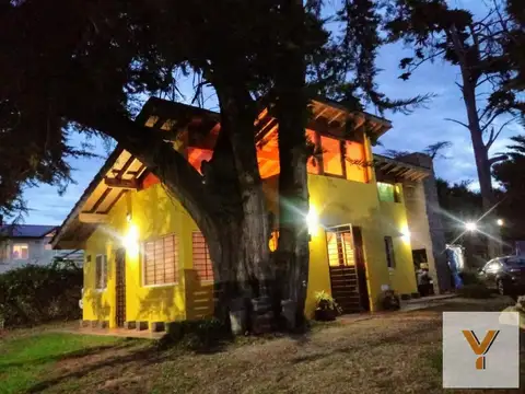 Casa 5 ambientes con 2 baños