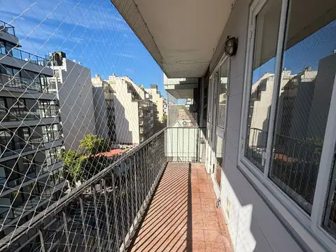 Uriarte 2200, Piso 6