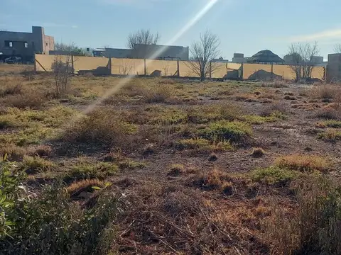 Terreno en Venta en General Fernandez Oro, USD 35.000
