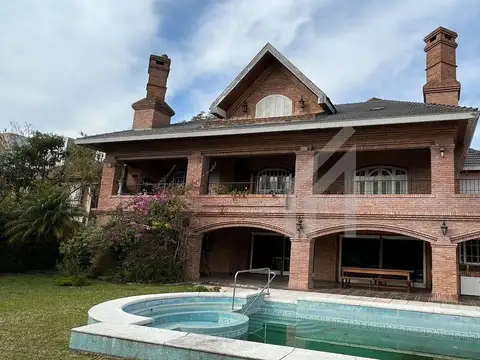 Casa Chalet  en Venta en San Isidro, G.B.A. Zona Norte, Argentina