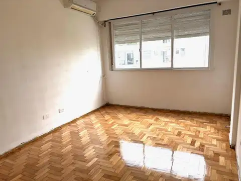 DEPO 2 AMB ALQUILER SOBRE AVENIDA