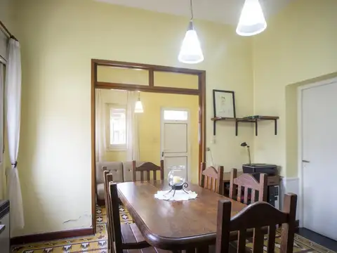 Casa en Venta con 1 cochera