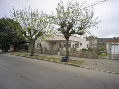 Casa en Venta en Capitán Bermudez, USD 79.000