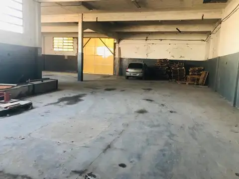 Galpon en Venta 45  mts Fondo