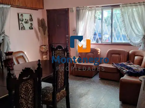 Depto Tipo Casa en Venta de 5 ambientes