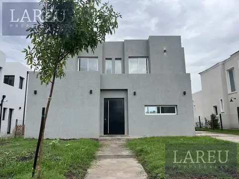 Casa en venta a estrenar en Santa Lucia Pilar del Este