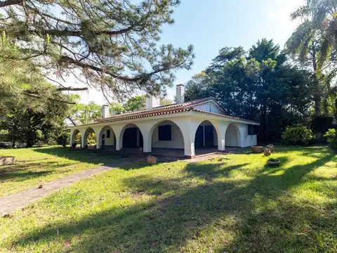 Venta Casa con gran terreno Ruta 1 Km 7