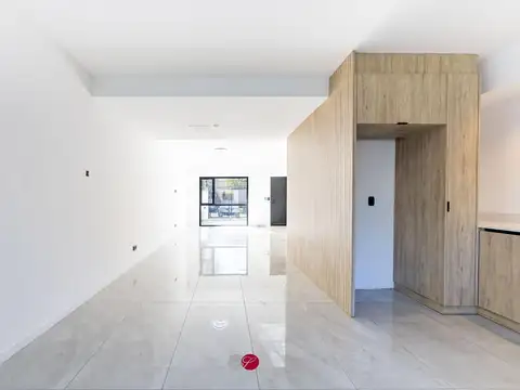 Depto Tipo Casa en Venta con 1 cocheras