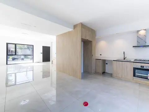 Depto Tipo Casa en Venta con 1 cocheras