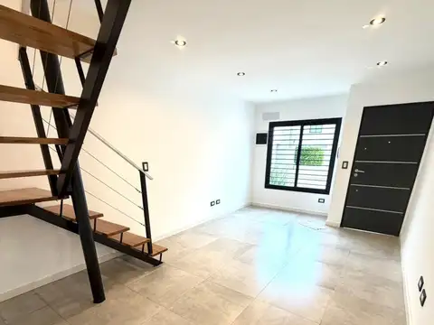 Depto Tipo Casa 3 ambientes con 1 baño