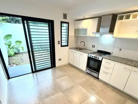 Depto Tipo Casa en Venta con 1 cocheras