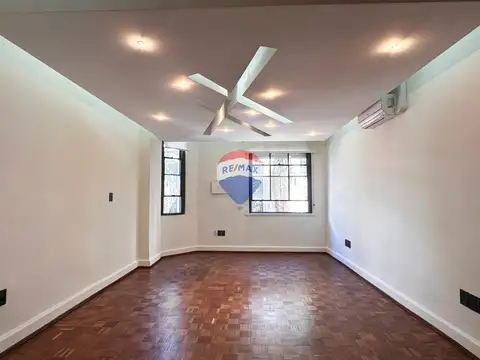 ALQUILER OFICINAS CIUDAD VIEJA PISO COMPLETO