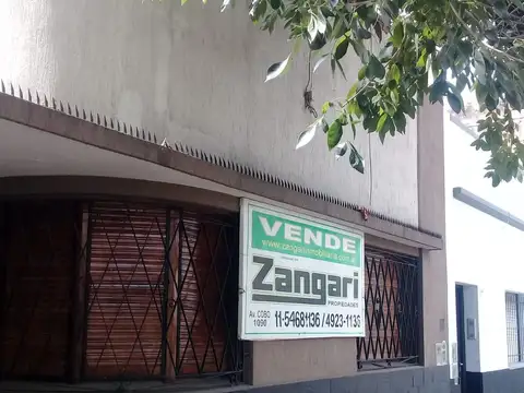 VENTA-PH AL FRENTE 3 AMB PATIO TZA LAV IMPECABLE- Nueva Pompeya