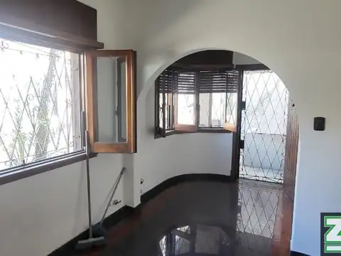 Depto Tipo Casa en Venta en Pompeya, USD 118.000