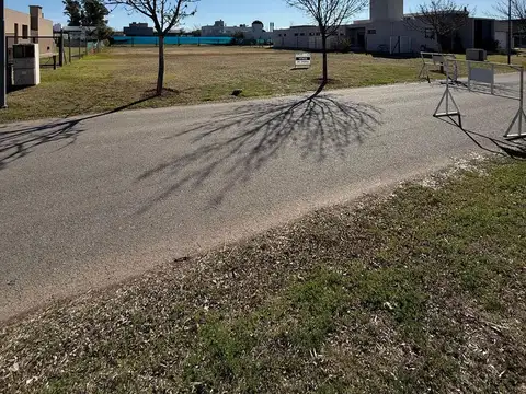 Terreno en Venta 27  mts Frente