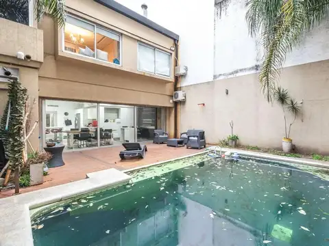 Casa 9 ambientes con piscina climatizada y sauna! Ramos Mejía centro!