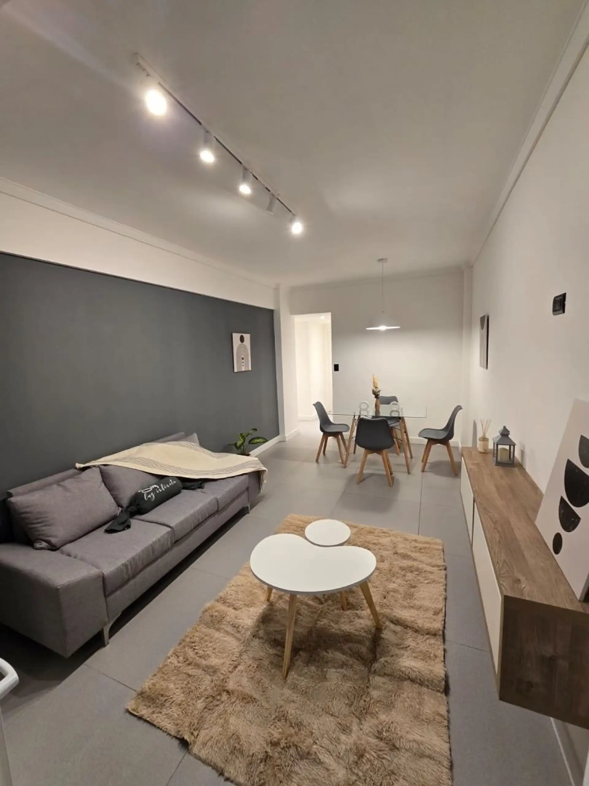 Departamento en venta 2 ambientes con dependencia amoblado - Plaza Colón