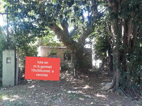 Terreno en Venta con Casa a Reciclar, Gonnet