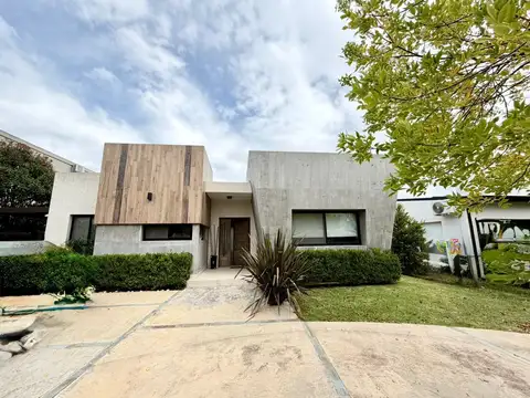Casa  en Alquiler en San Alfonso, Pilar del Este, Pilar