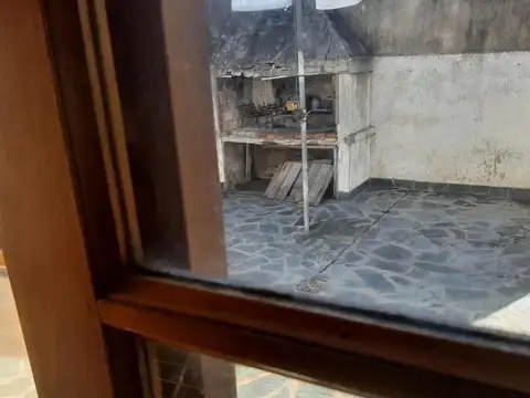 CASA EN GENERAL RODRIGUEZ, EXCELENTE UBICACION