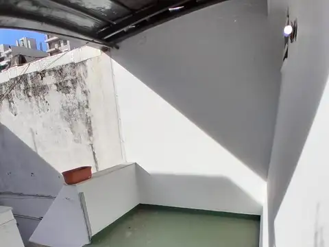 Depto Tipo Casa en Venta 44 años