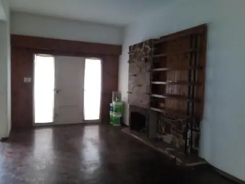 Casa en Alquiler de 3 dormitorios