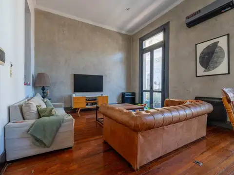 Depto Tipo Casa en Venta de 5 ambientes