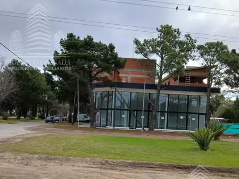 Av. San Bernardo  y Calle 20