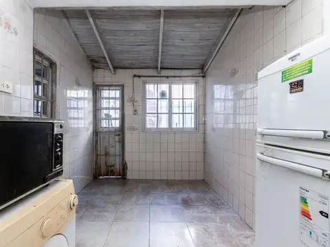 CASA 3 DORM+GARAGE+PATIO+TERRAZA BANFIELD EXC UBIC