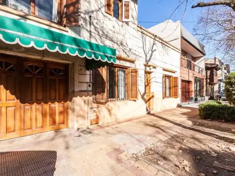 CASA 3 DORM+GARAGE+PATIO+TERRAZA BANFIELD EXC UBIC