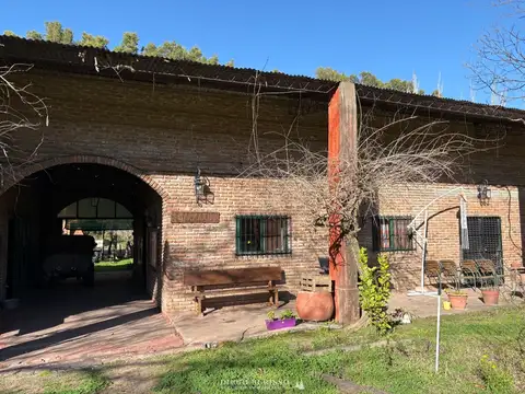 CAMPO EN PANAMERICANA ZARATE 100