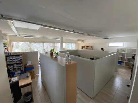 Venta oficina super luminosa edificio corporativo cochera fija